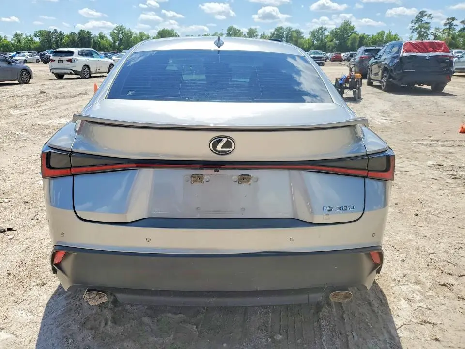 2021 LEXUS IS 300  