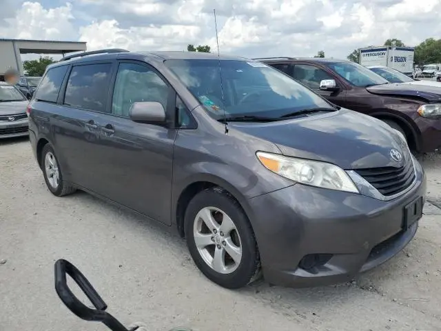2012 TOYOTA SIENNA LE  