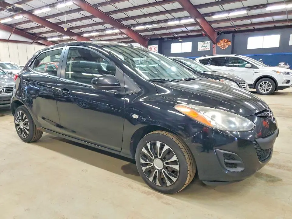2013 MAZDA MAZDA2   