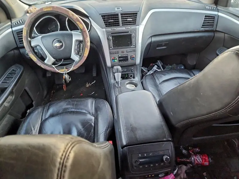 2010 CHEVROLET TRAVERSE LT  