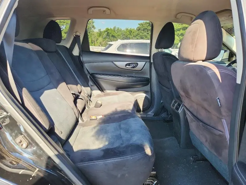 2015 NISSAN ROGUE S  