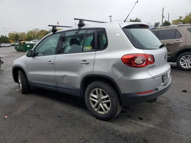 2011 VOLKSWAGEN TIGUAN S  