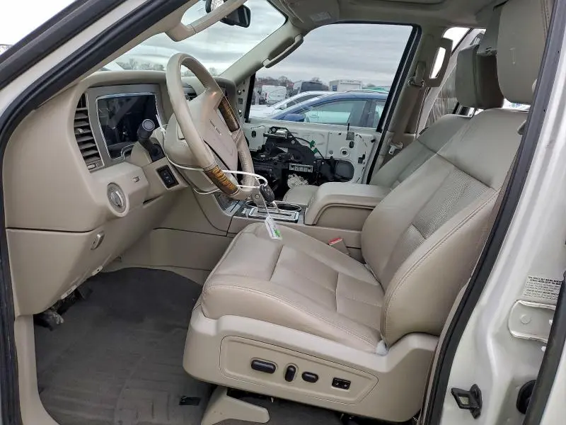 2010 LINCOLN NAVIGATOR   