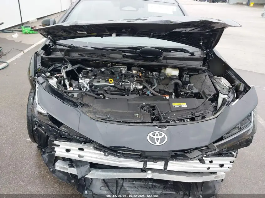 2024 TOYOTA PRIUS XLE AWD-E