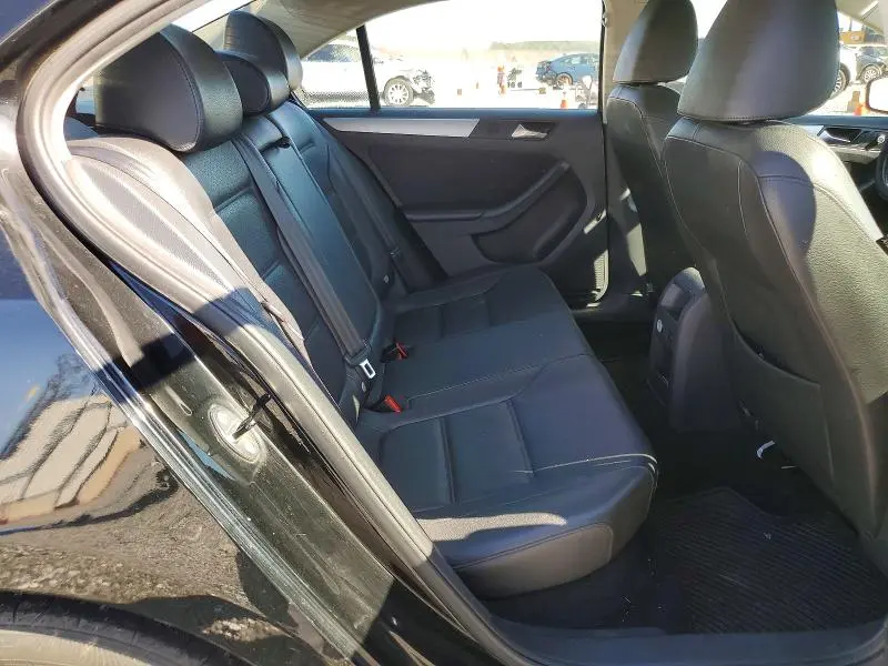 2014 VOLKSWAGEN JETTA SE  