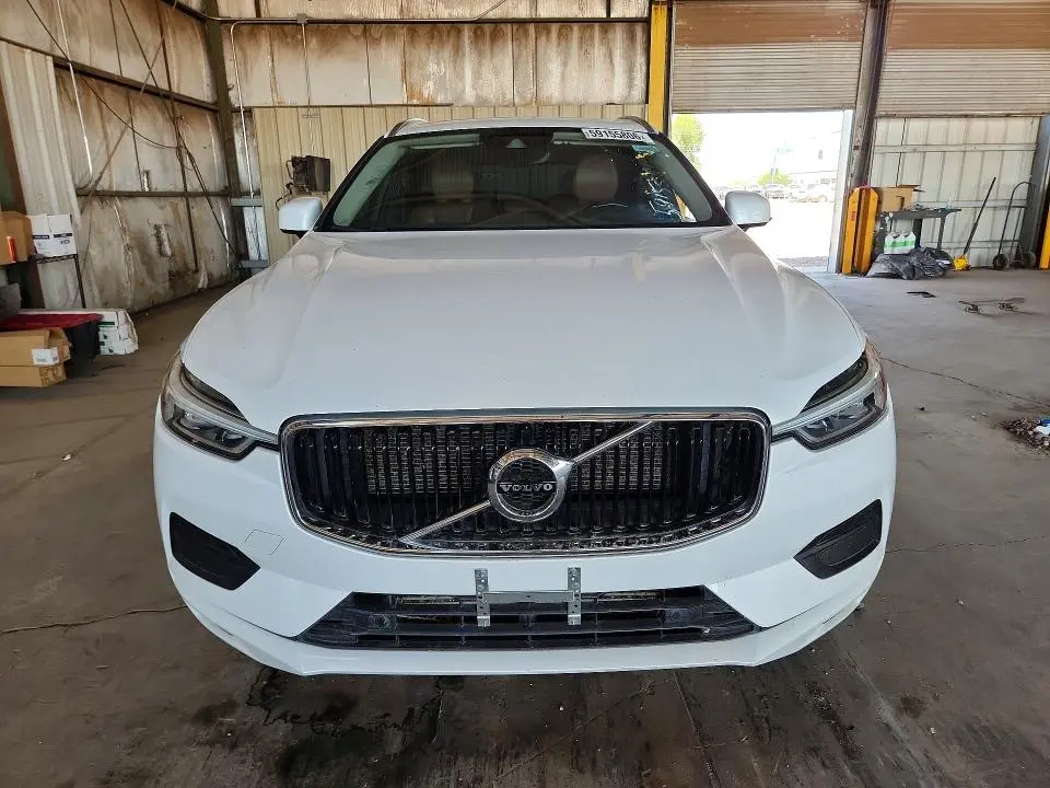 2020 VOLVO XC60 T5 MOMENTUM  