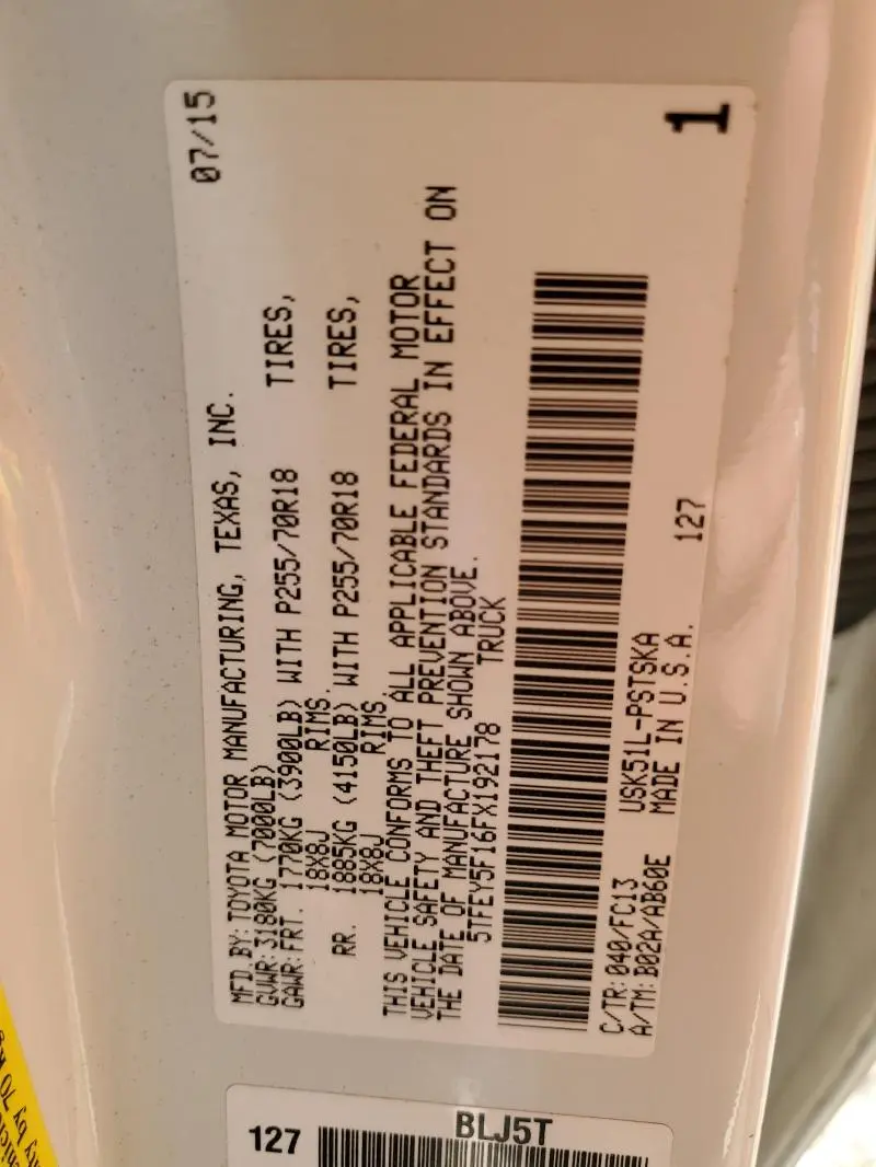 2015 TOYOTA TUNDRA CREWMAX SR5  