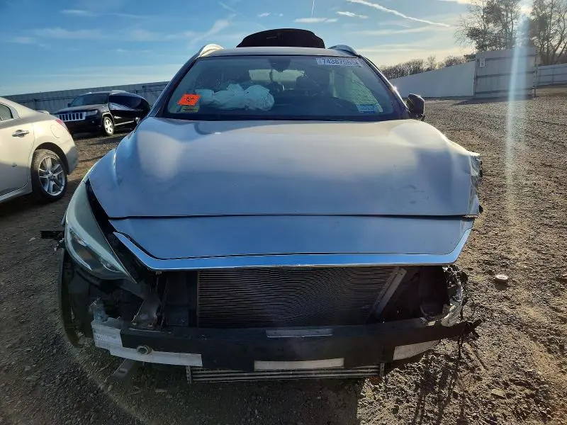 2017 INFINITI QX30   