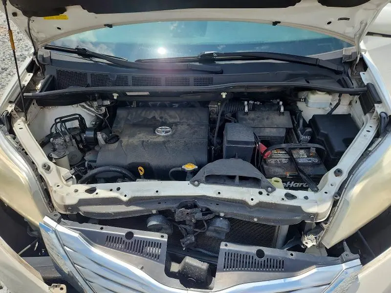 2012 TOYOTA SIENNA LIMITED 7-PASSENGER  