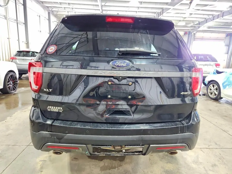 2017 FORD EXPLORER XLT  