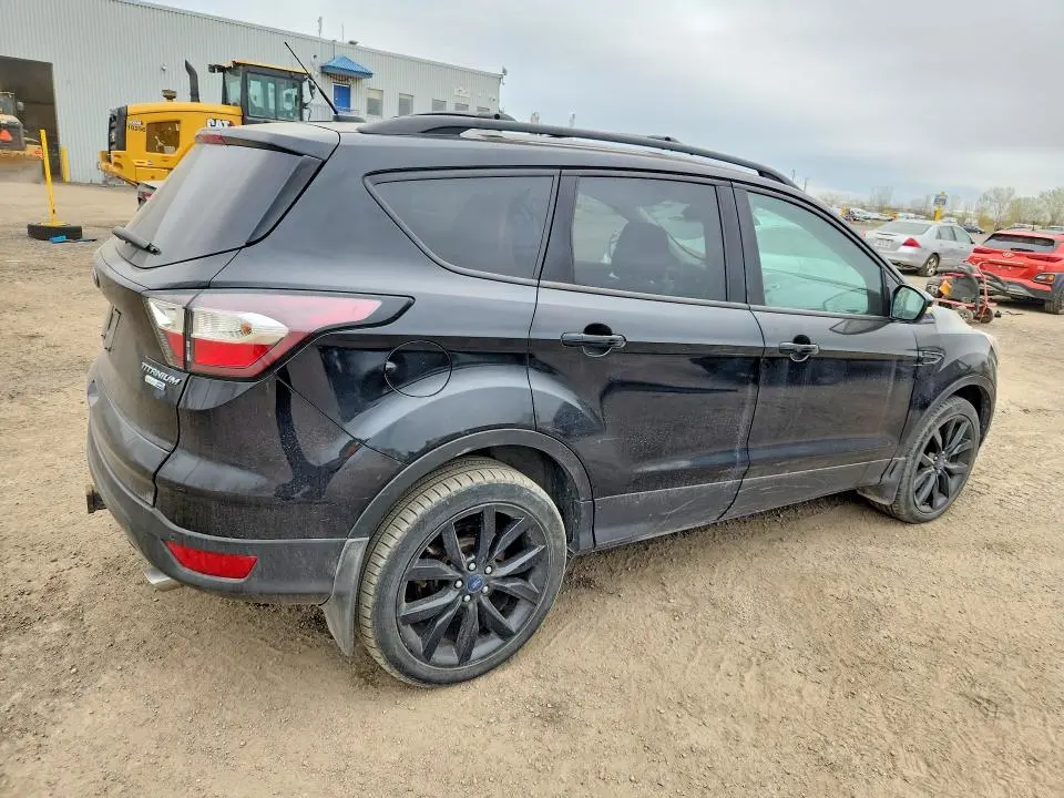 2017 FORD ESCAPE TITANIUM  