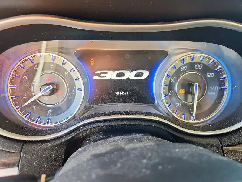 2015 CHRYSLER 300 LIMITED  