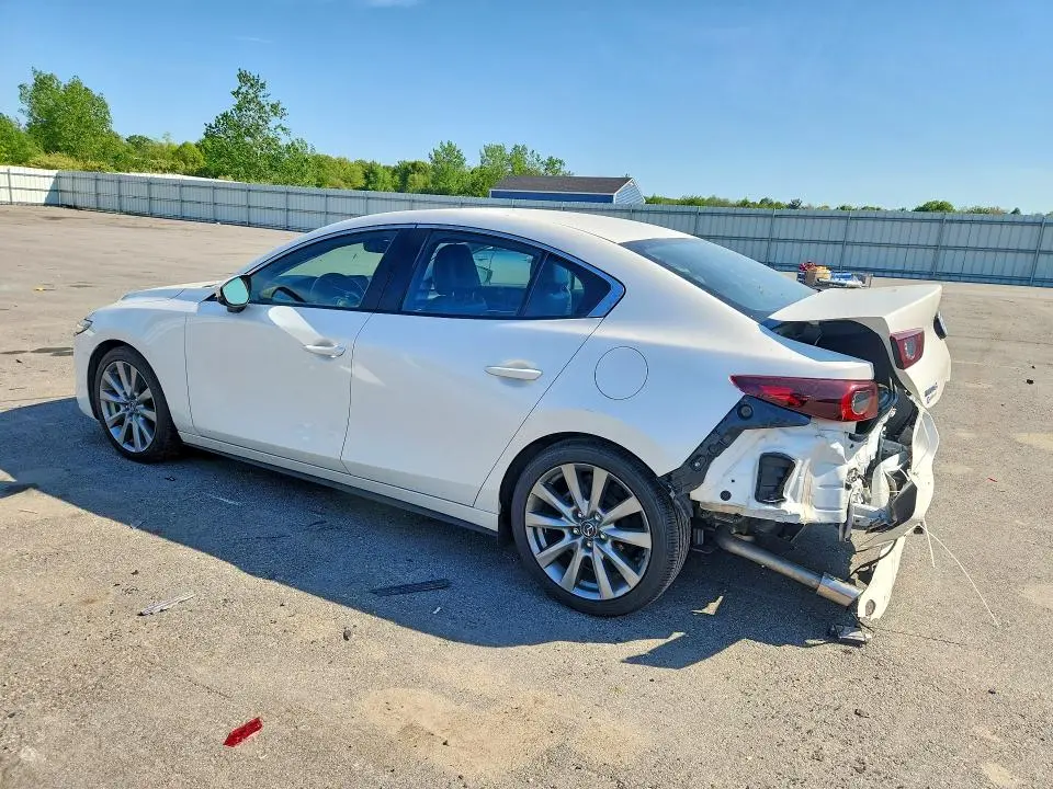 2023 MAZDA 3 PREFERRED  