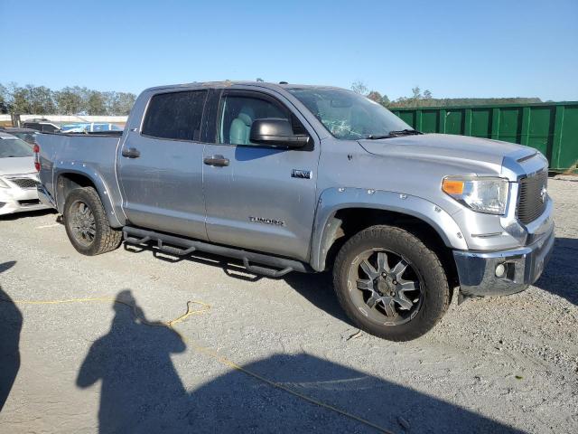 2015 TOYOTA TUNDRA CREWMAX SR5