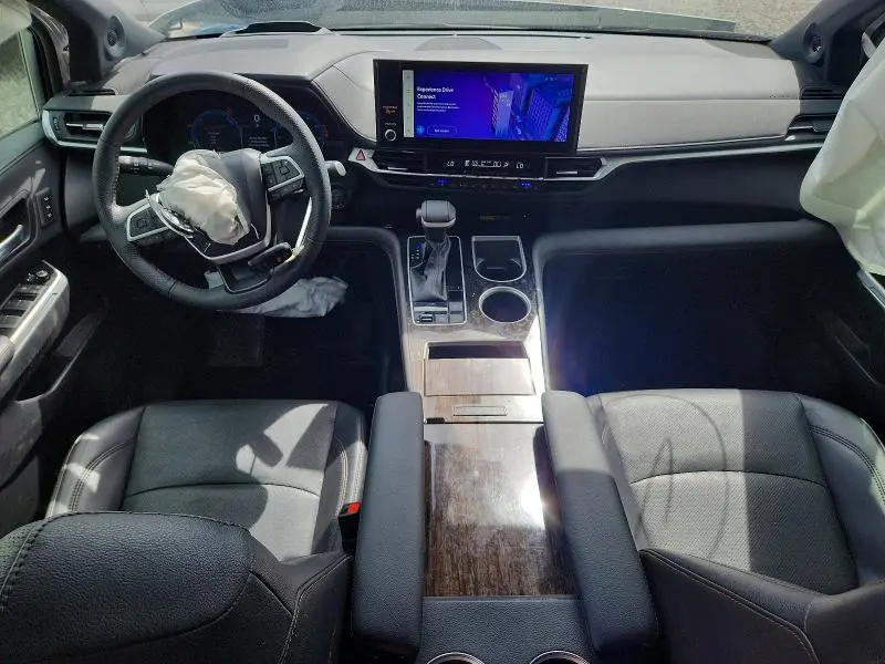 2025 TOYOTA SIENNA PLATINUM 7-PASSENGER  