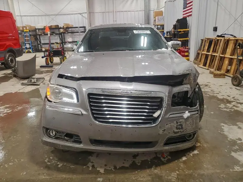2011 CHRYSLER 300C   