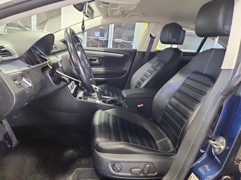 2013 VOLKSWAGEN CC SPORT  