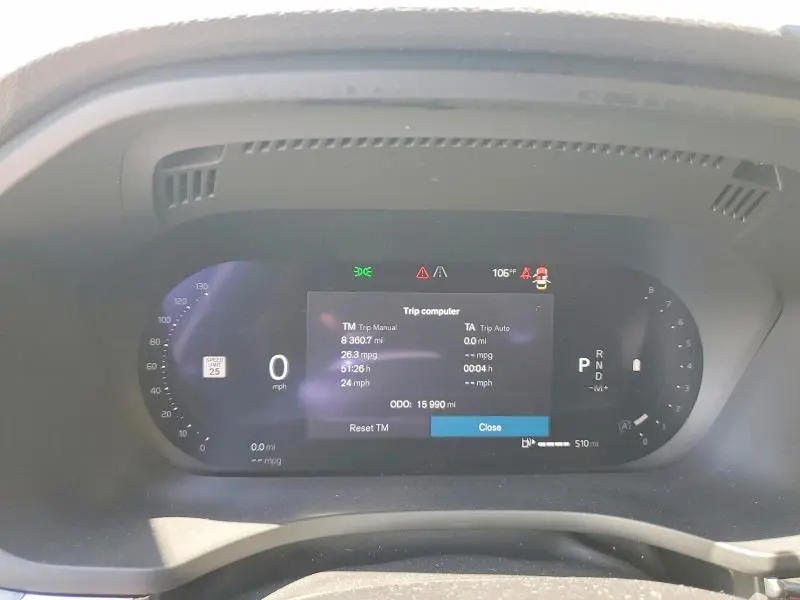 2025 VOLVO XC60 PLUS  