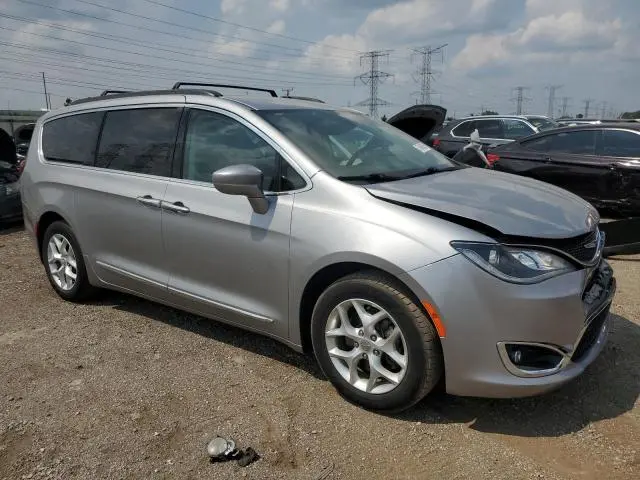2017 CHRYSLER PACIFICA TOURING L  