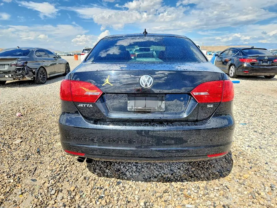 2014 VOLKSWAGEN JETTA SE  