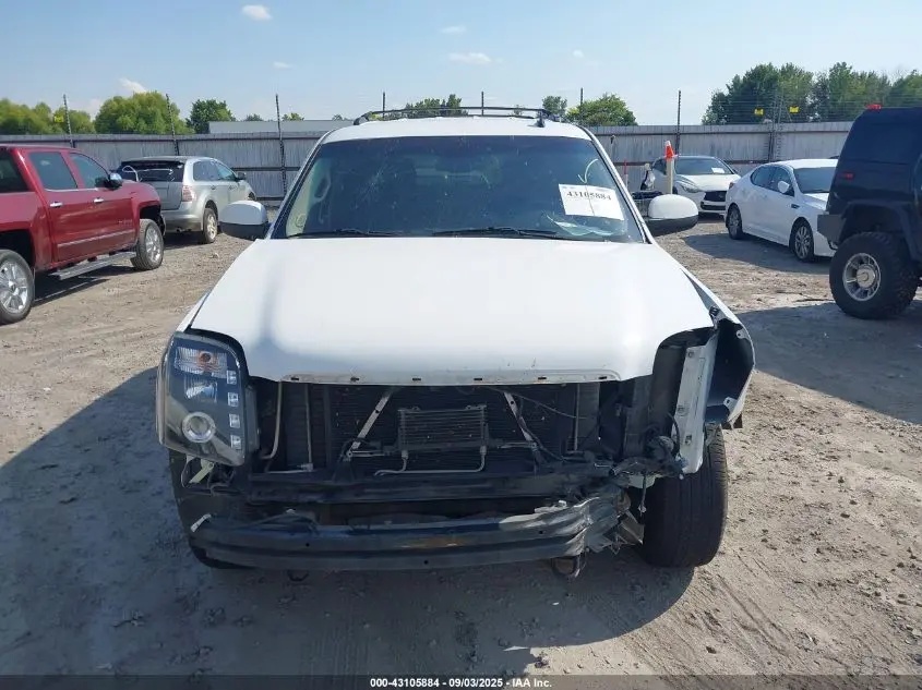 2013 GMC YUKON SLE
