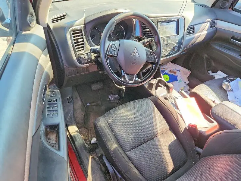 2016 MITSUBISHI OUTLANDER SE  