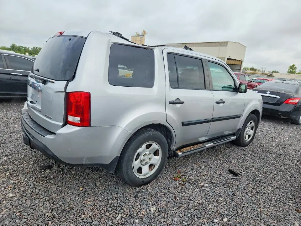 2015 HONDA PILOT LX  