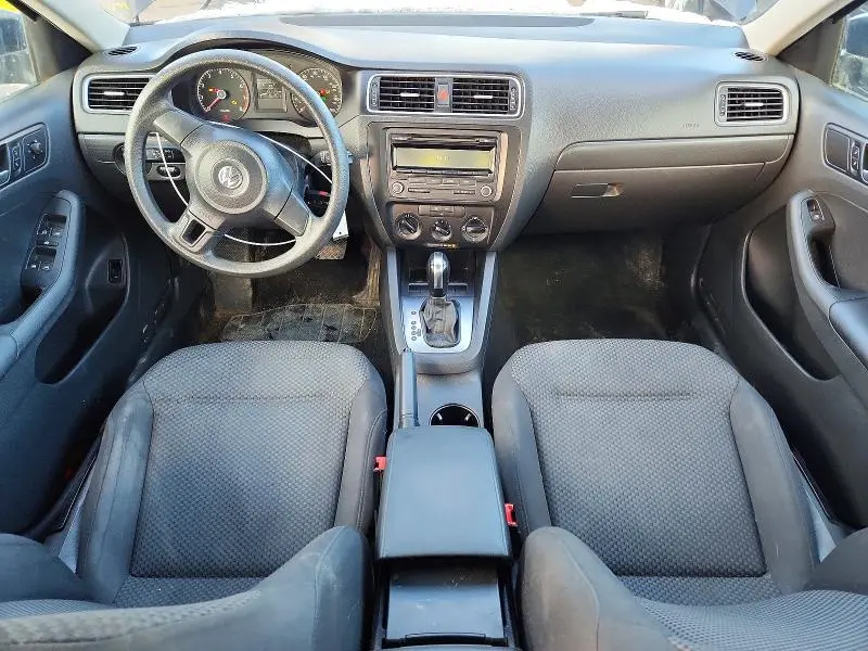 2013 VOLKSWAGEN JETTA BASE  