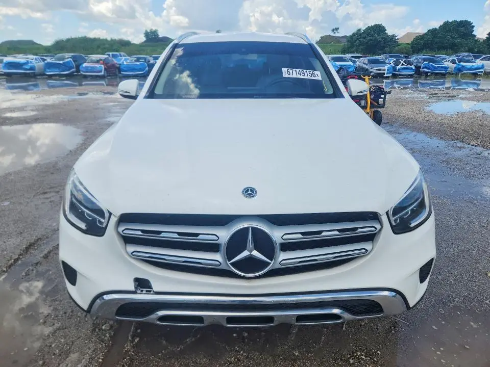 2020 MERCEDES-BENZ GLC 300  
