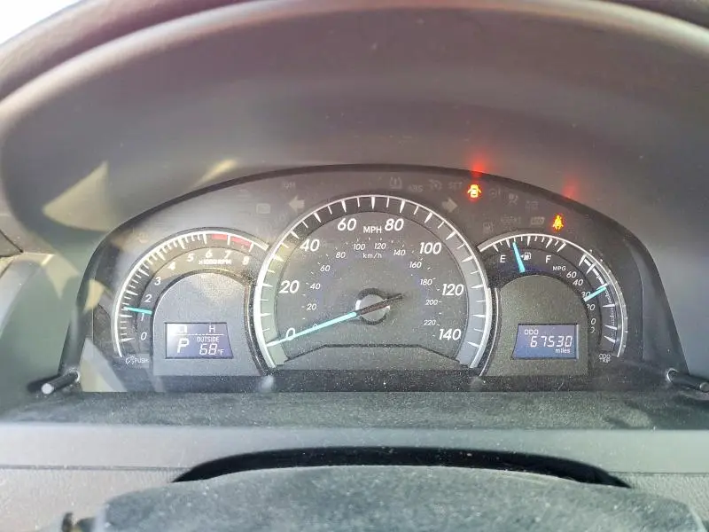 2013 TOYOTA CAMRY XLE  