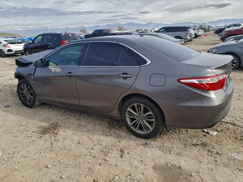 2016 TOYOTA CAMRY LE  