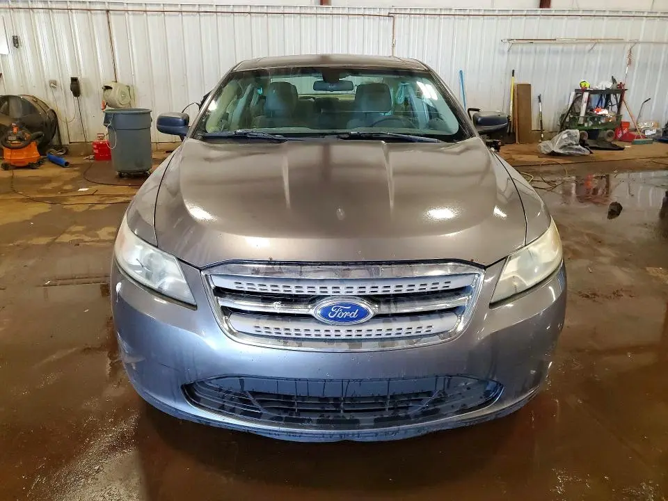 2012 FORD TAURUS SE  