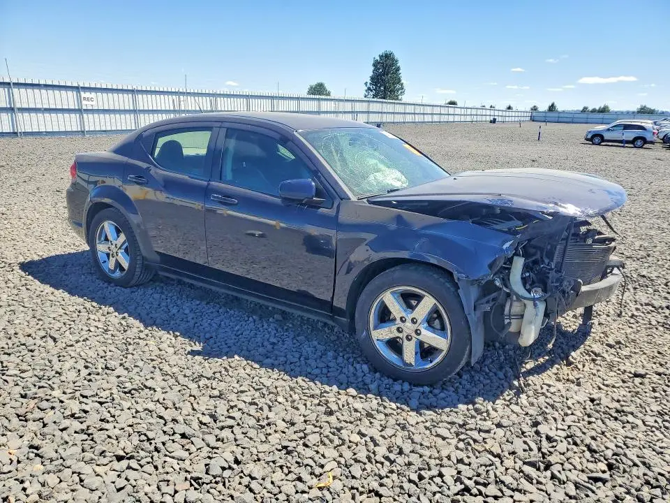 2011 DODGE AVENGER LUX  