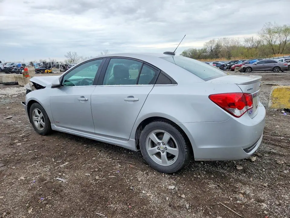 2015 CHEVROLET CRUZE LT  