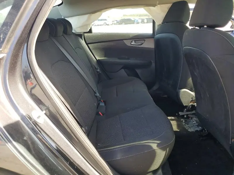 2019 KIA FORTE FE  