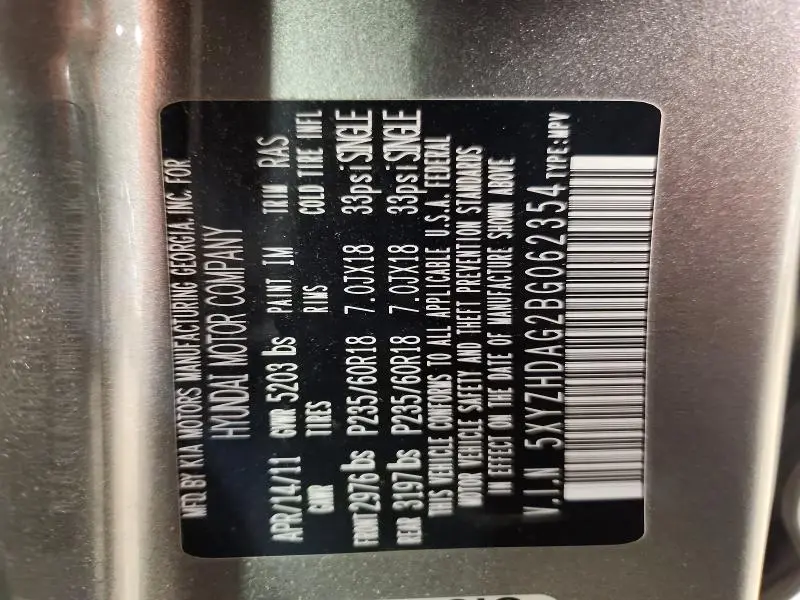 2011 HYUNDAI SANTA FE SE  