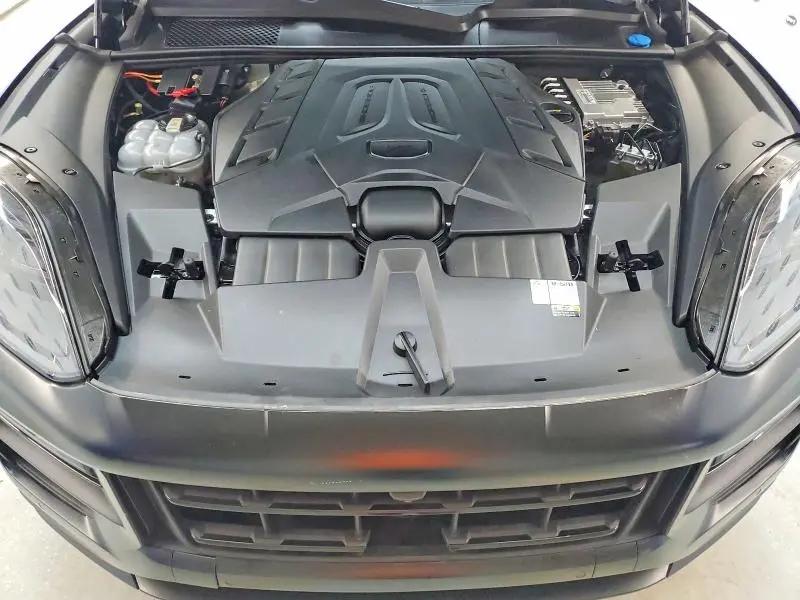 2024 PORSCHE CAYENNE TURBO GT  