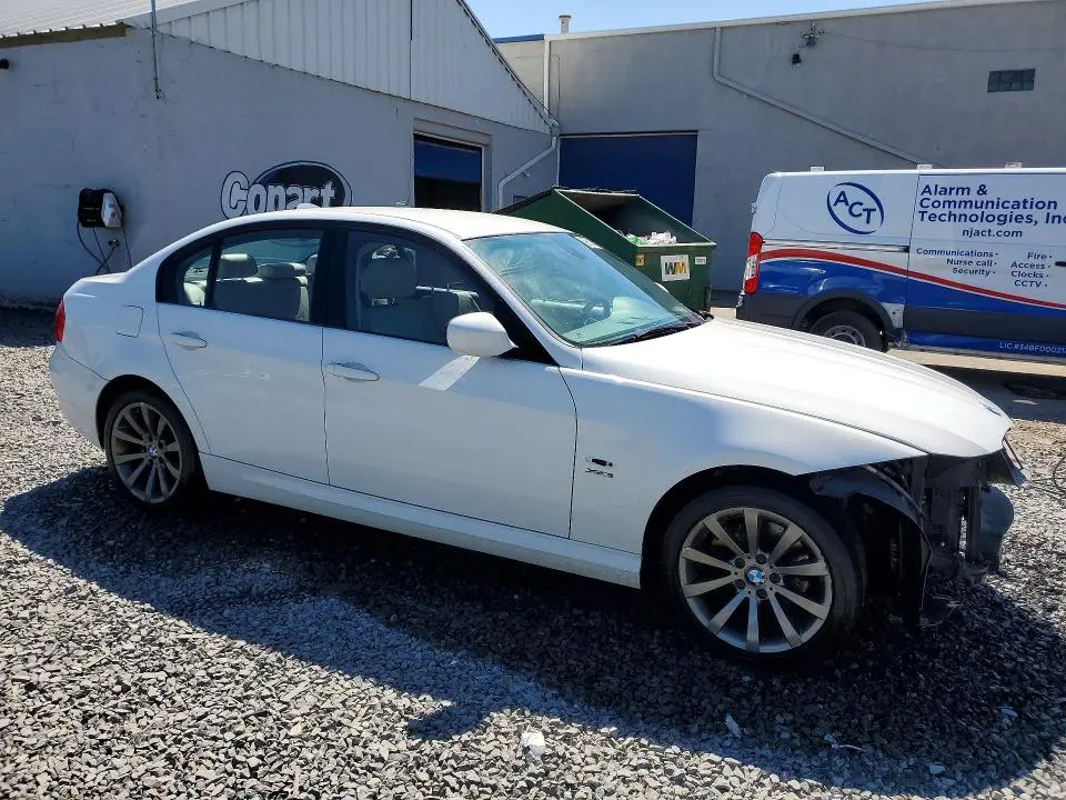 2011 BMW 328 XI  
