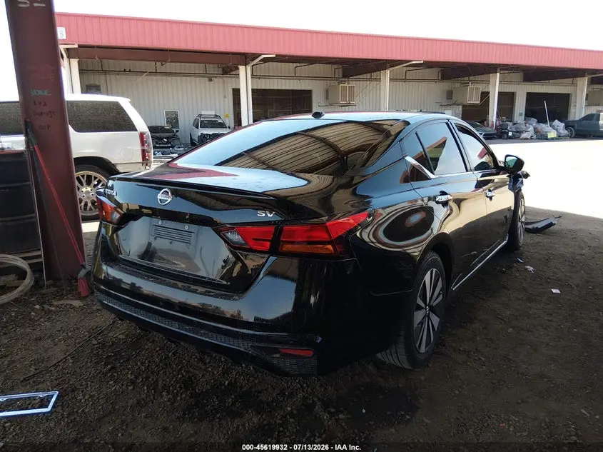2022 NISSAN ALTIMA SV FWD