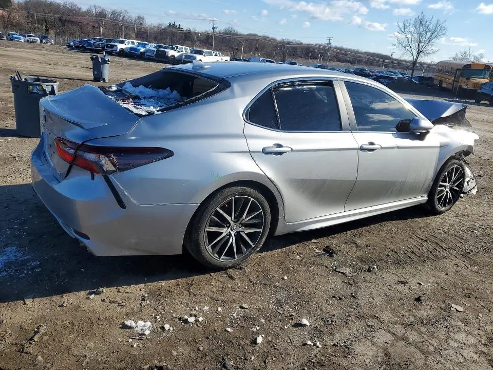 2024 TOYOTA CAMRY   