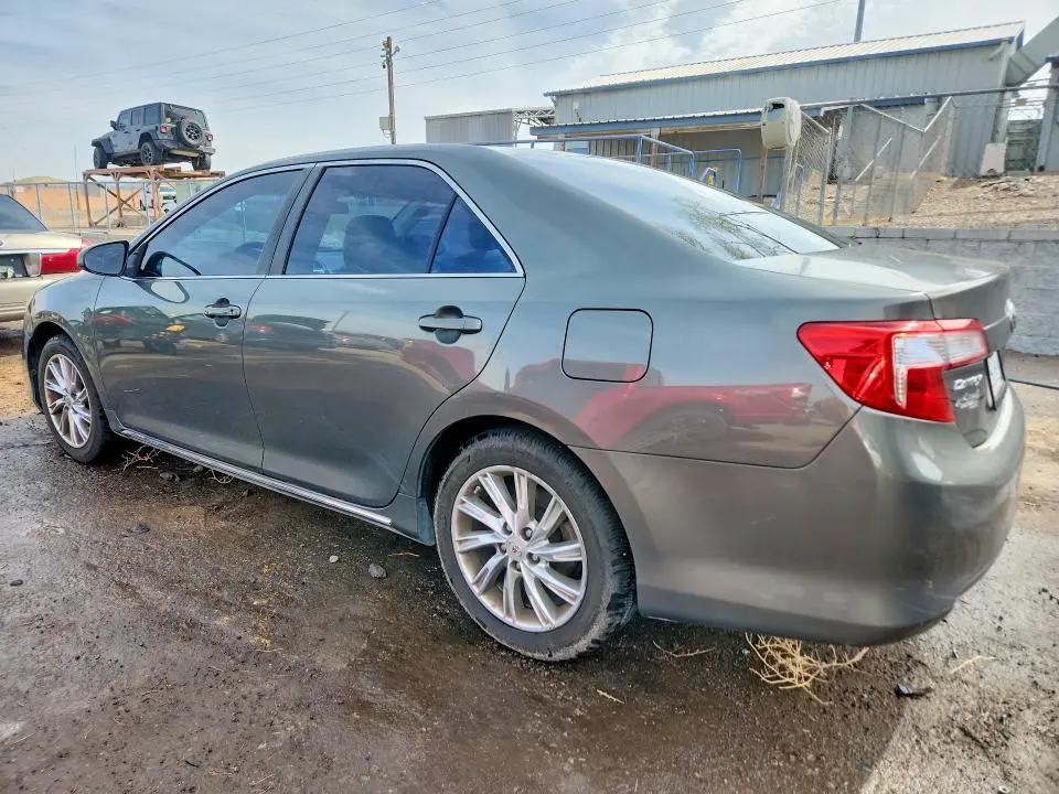 2013 TOYOTA CAMRY LE  