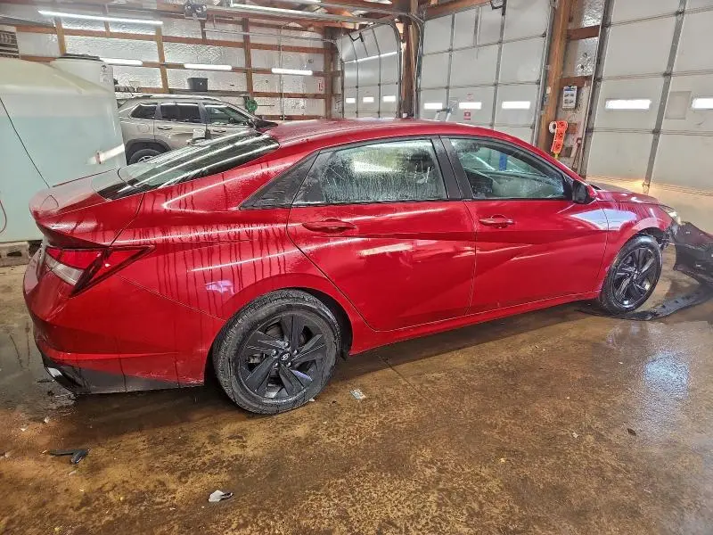 2021 HYUNDAI ELANTRA SEL  