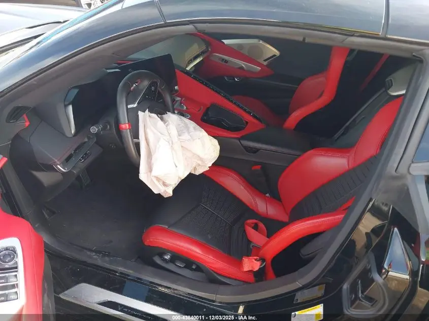 2024 CHEVROLET CORVETTE STINGRAY RWD  2LT