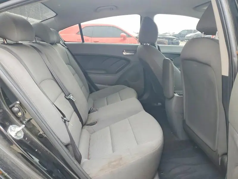 2017 KIA FORTE LX  