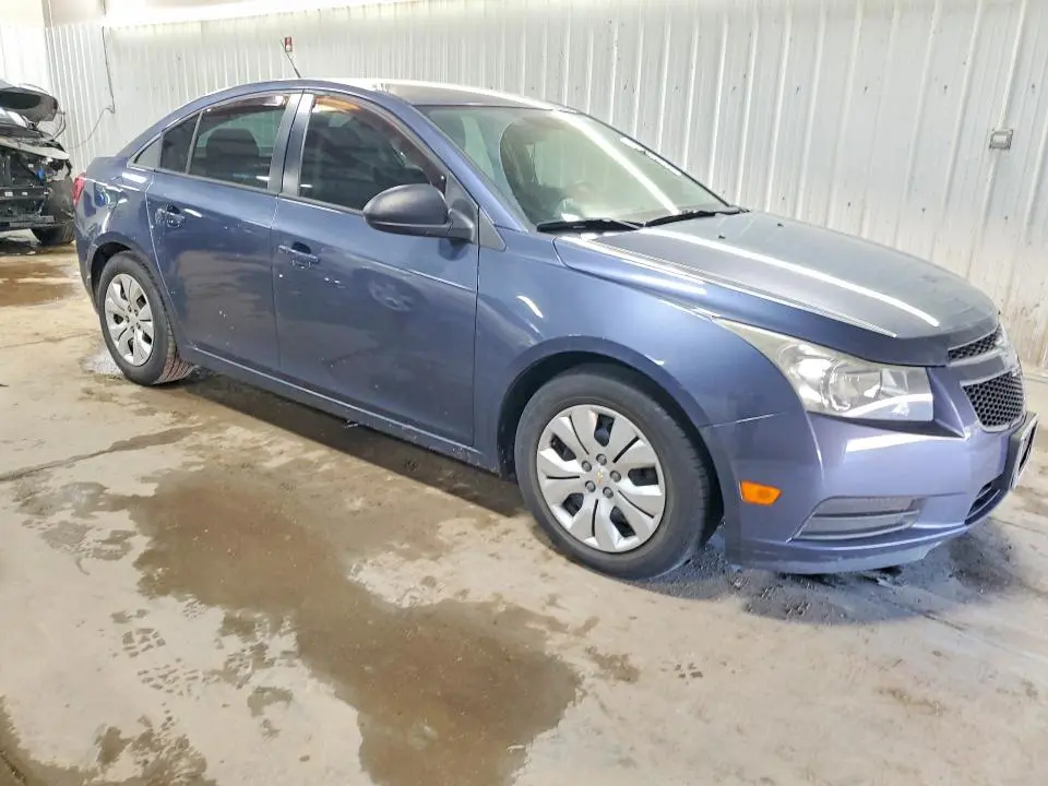 2014 CHEVROLET CRUZE LS  