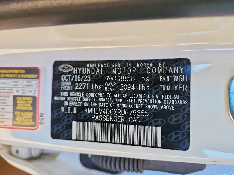 2024 HYUNDAI ELANTRA SEL  