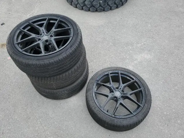 2013 CADILLAC XTS PLATINUM  