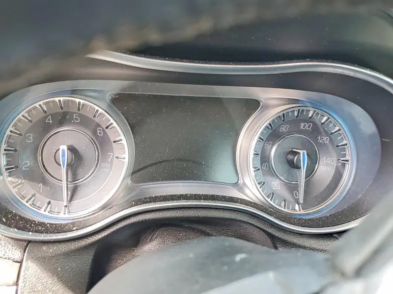 2019 CHRYSLER 300 LIMITED  