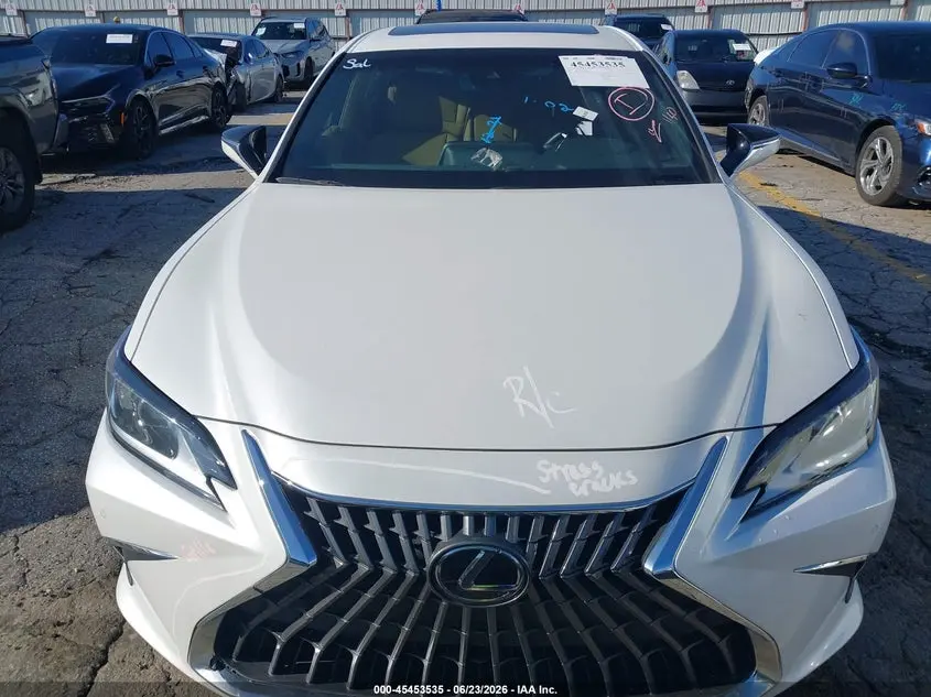 2022 LEXUS ES 250  