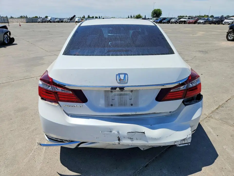 2017 HONDA ACCORD LX  